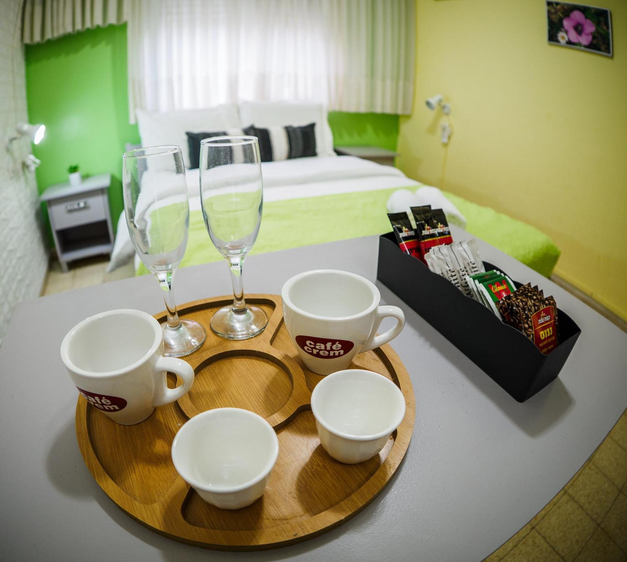 Breezot Yam Hotel Nahariya Ngoại thất bức ảnh